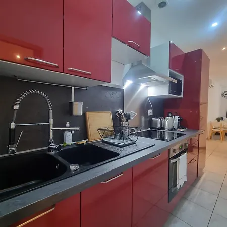 Apartment Carnier Avec Parking *