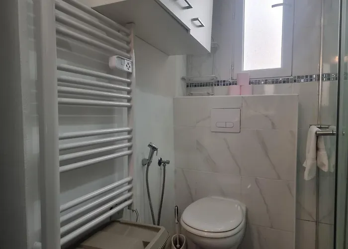 Carnier Avec Parking 아파트 *