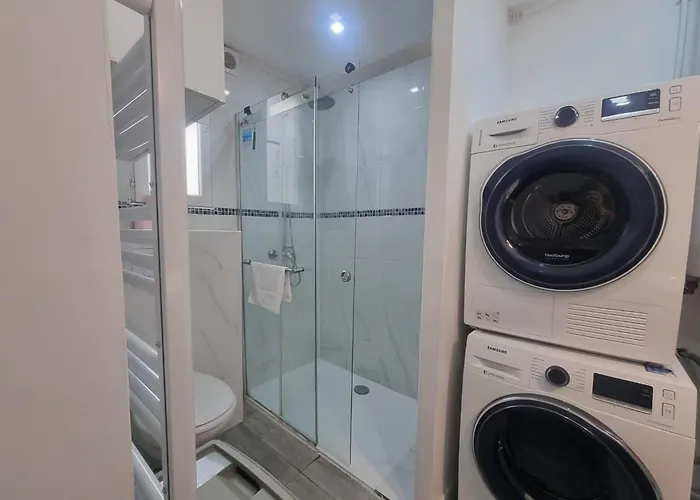 Carnier Avec Parking 아파트 보솔레이